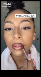 قلم تحديد الشفاه لوف: مفتاح الشفاه المحددة بشكل مثالي