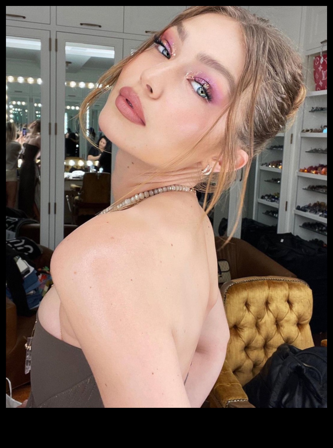 تأثير مكياج جلام على الموضة: سد الفجوة بين الأناقة والجمال