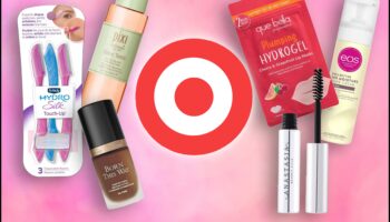 أساسيات العناية بالبشرة: بناء أساس متين لمكياج لا تشوبه شائبة