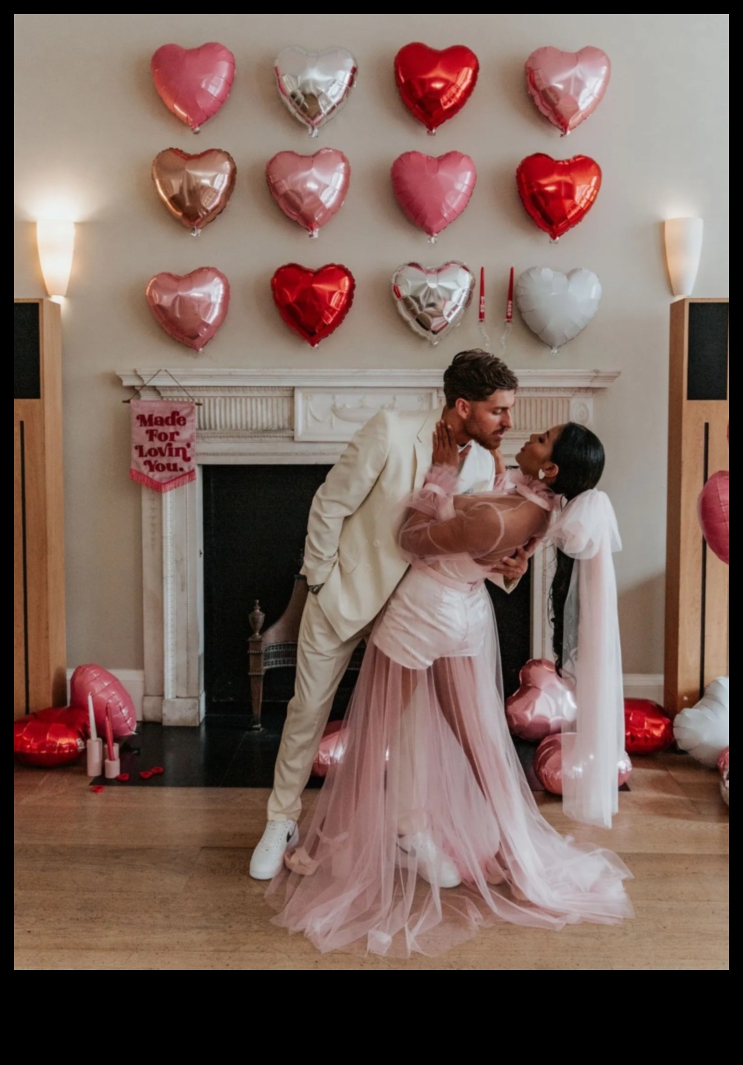 يرتدون الحب: أفكار هدايا عصرية لعيد الحب الأنيق